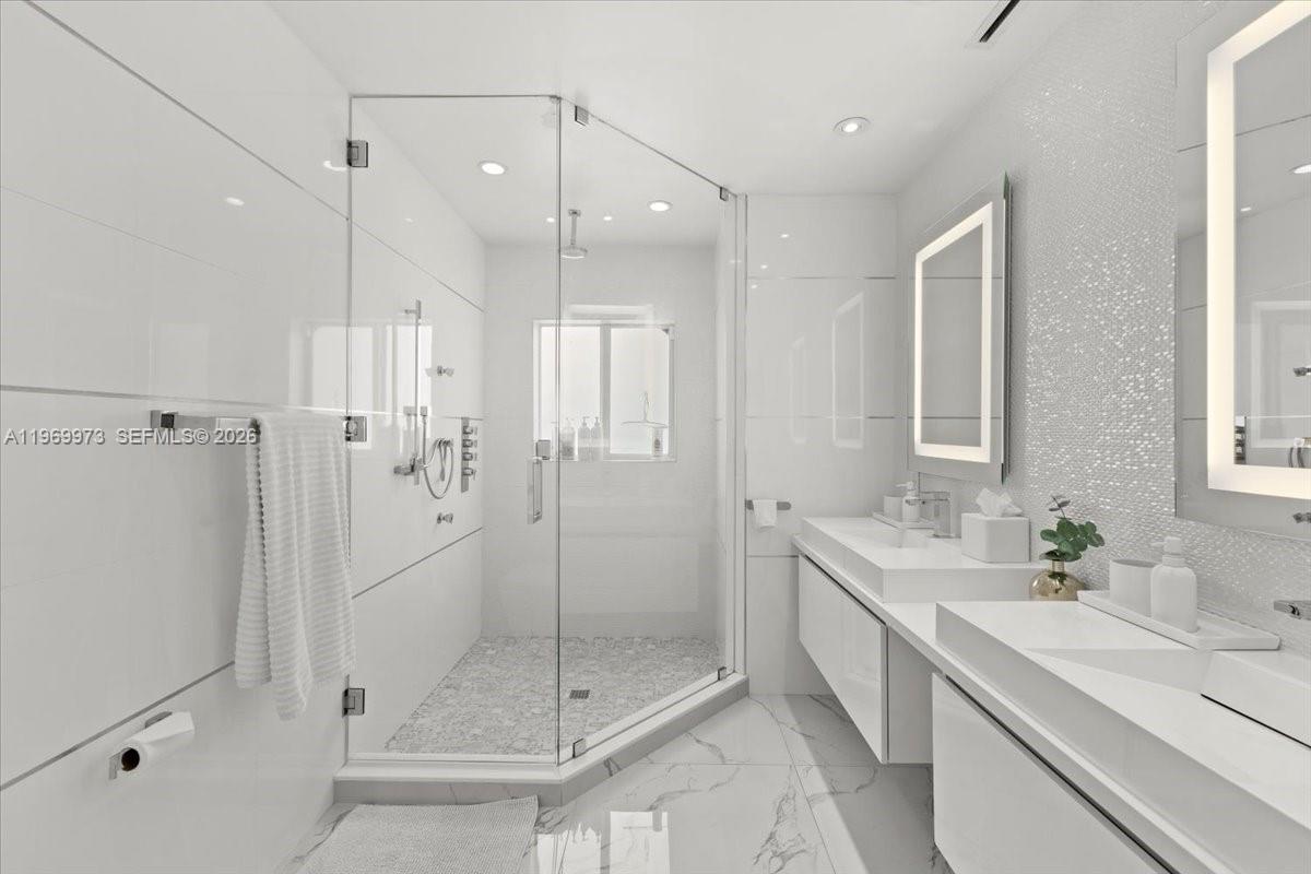 12930 Oleander Rd North Miami, FL 33181