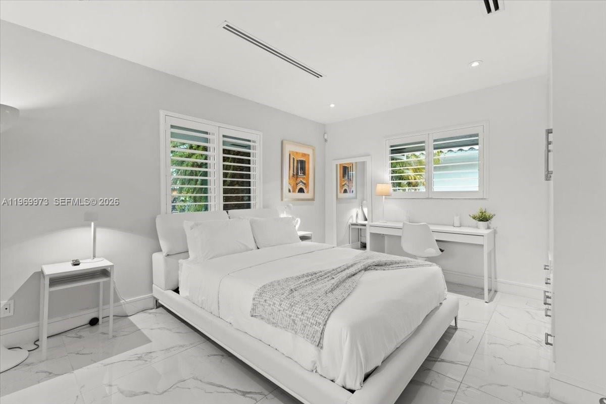 12930 Oleander Rd North Miami, FL 33181