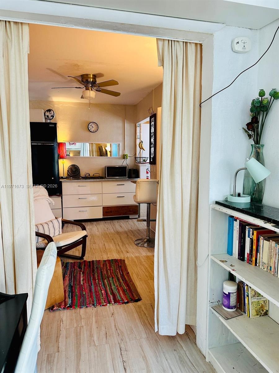 428 SW 9th St #15 Miami, FL 33130