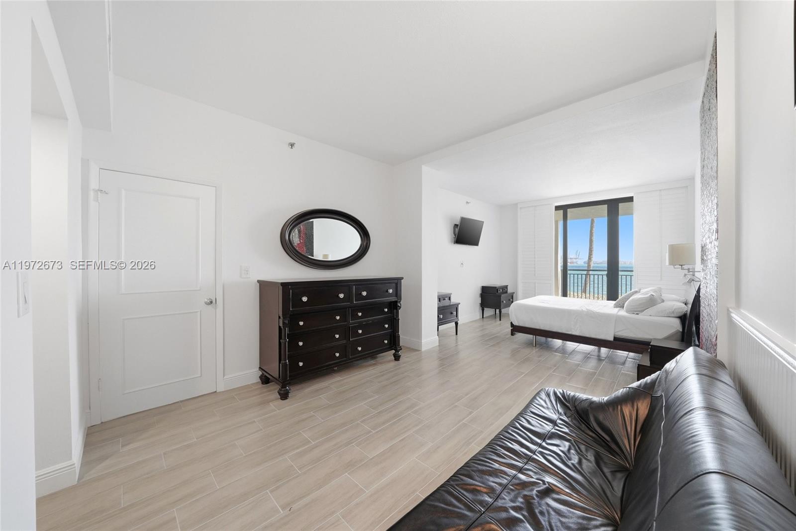 540 Brickell Key Dr #222 Miami, FL 33131