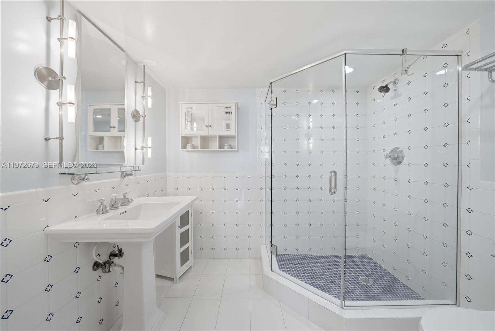 540 Brickell Key Dr #222 Miami, FL 33131