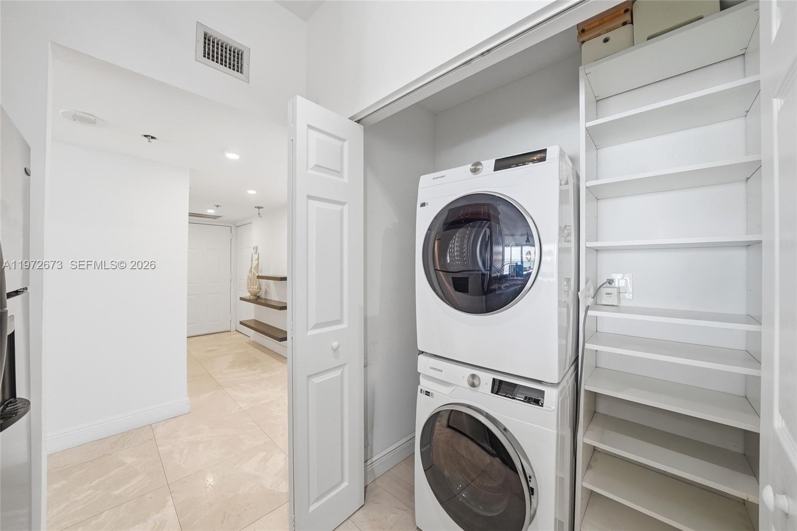 540 Brickell Key Dr #222 Miami, FL 33131