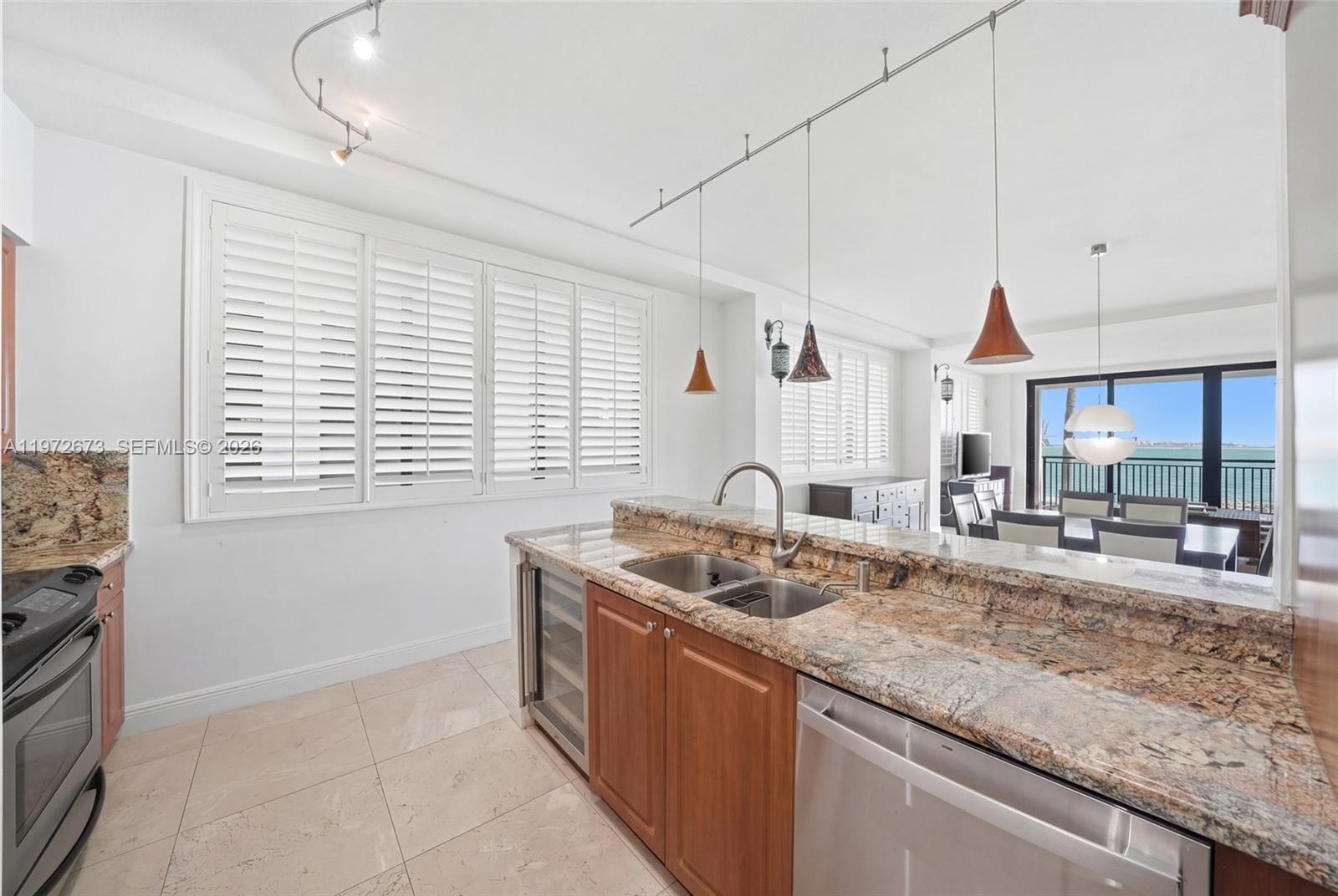 540 Brickell Key Dr #222 Miami, FL 33131