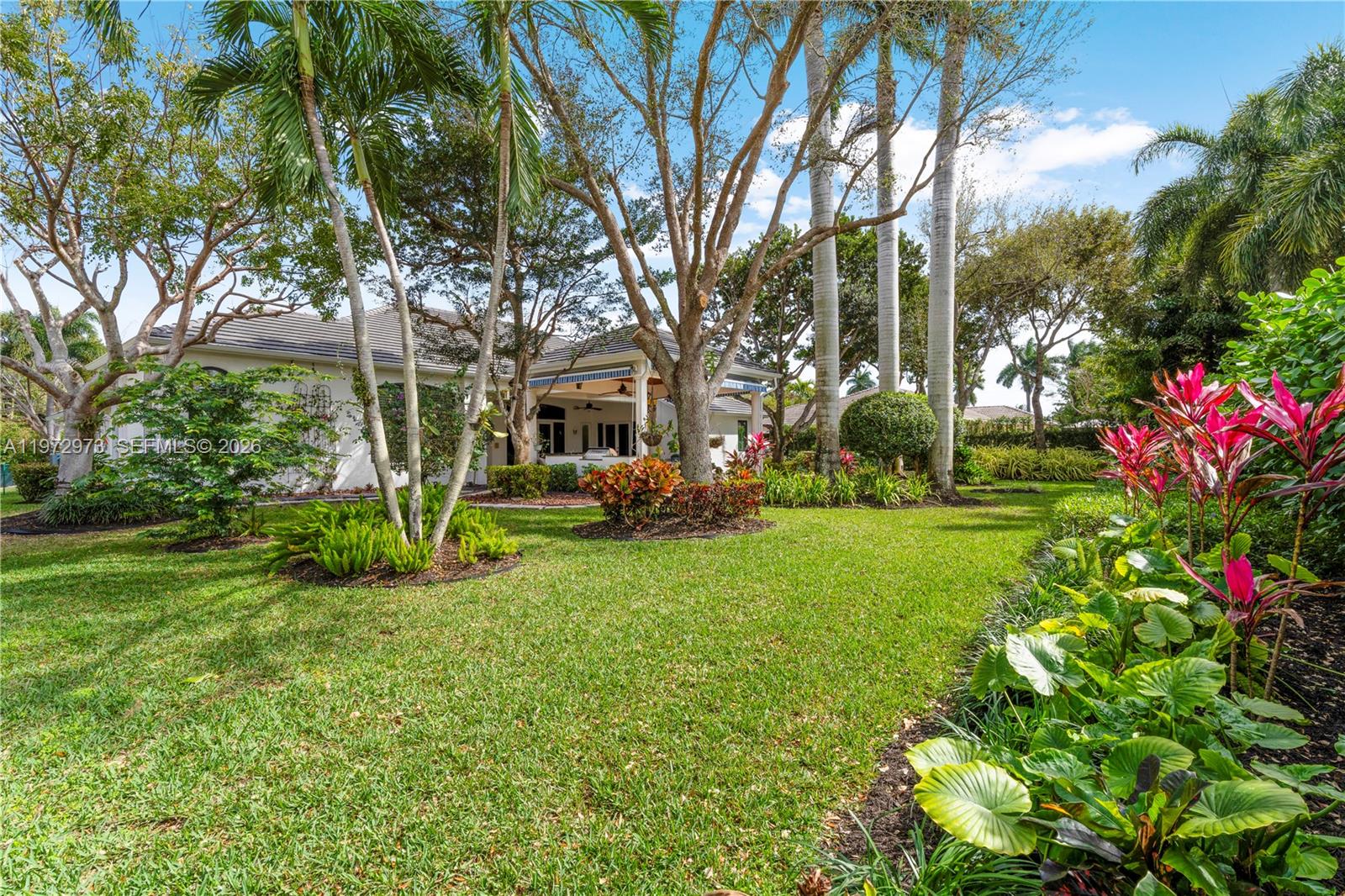 8561 SW 167th Ter Palmetto Bay, FL 33157