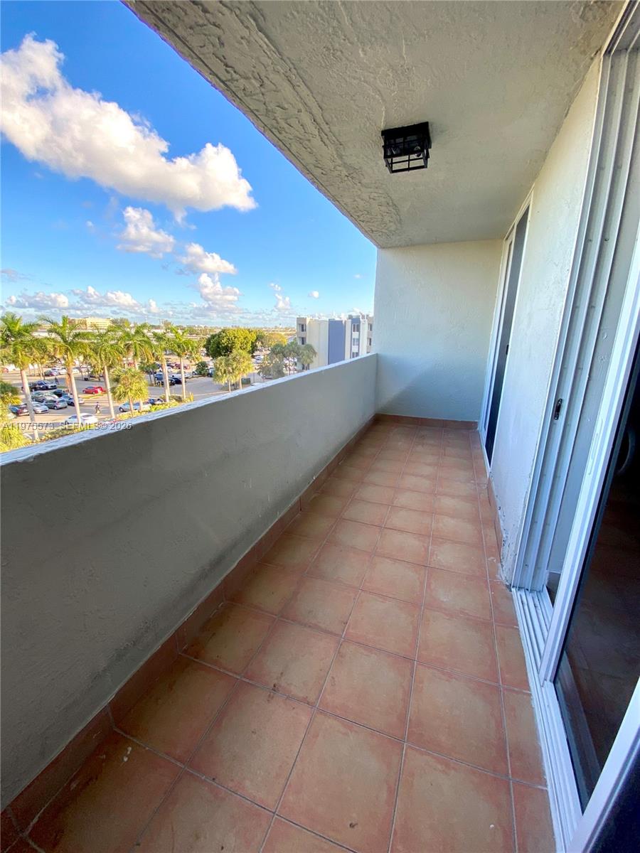 10090 NW 80th Ct #1553 Hialeah Gardens, FL 33016