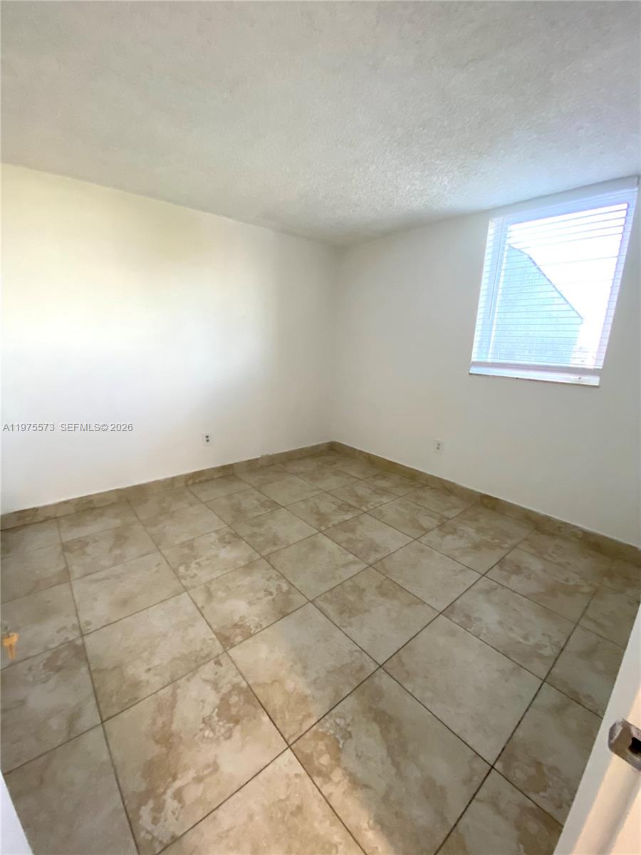 10090 NW 80th Ct #1553 Hialeah Gardens, FL 33016