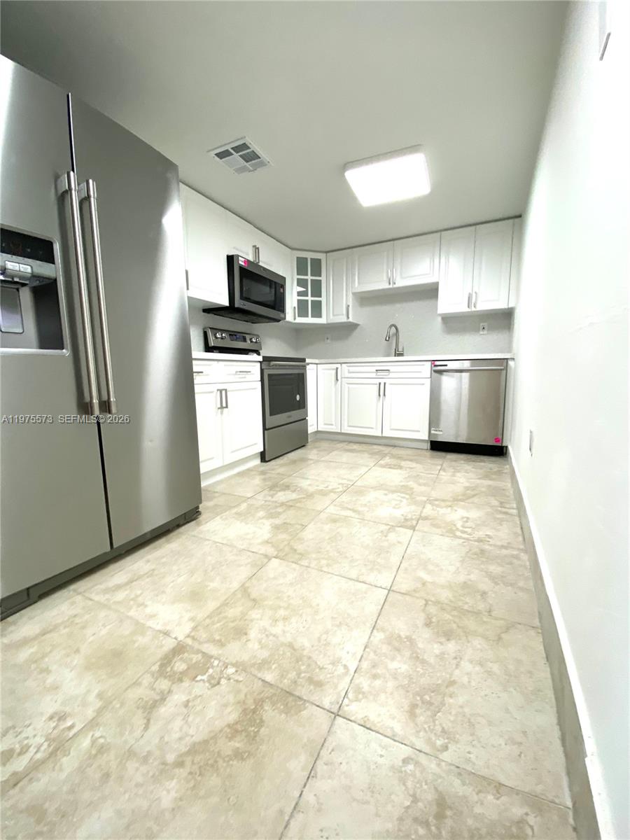 10090 NW 80th Ct #1553 Hialeah Gardens, FL 33016