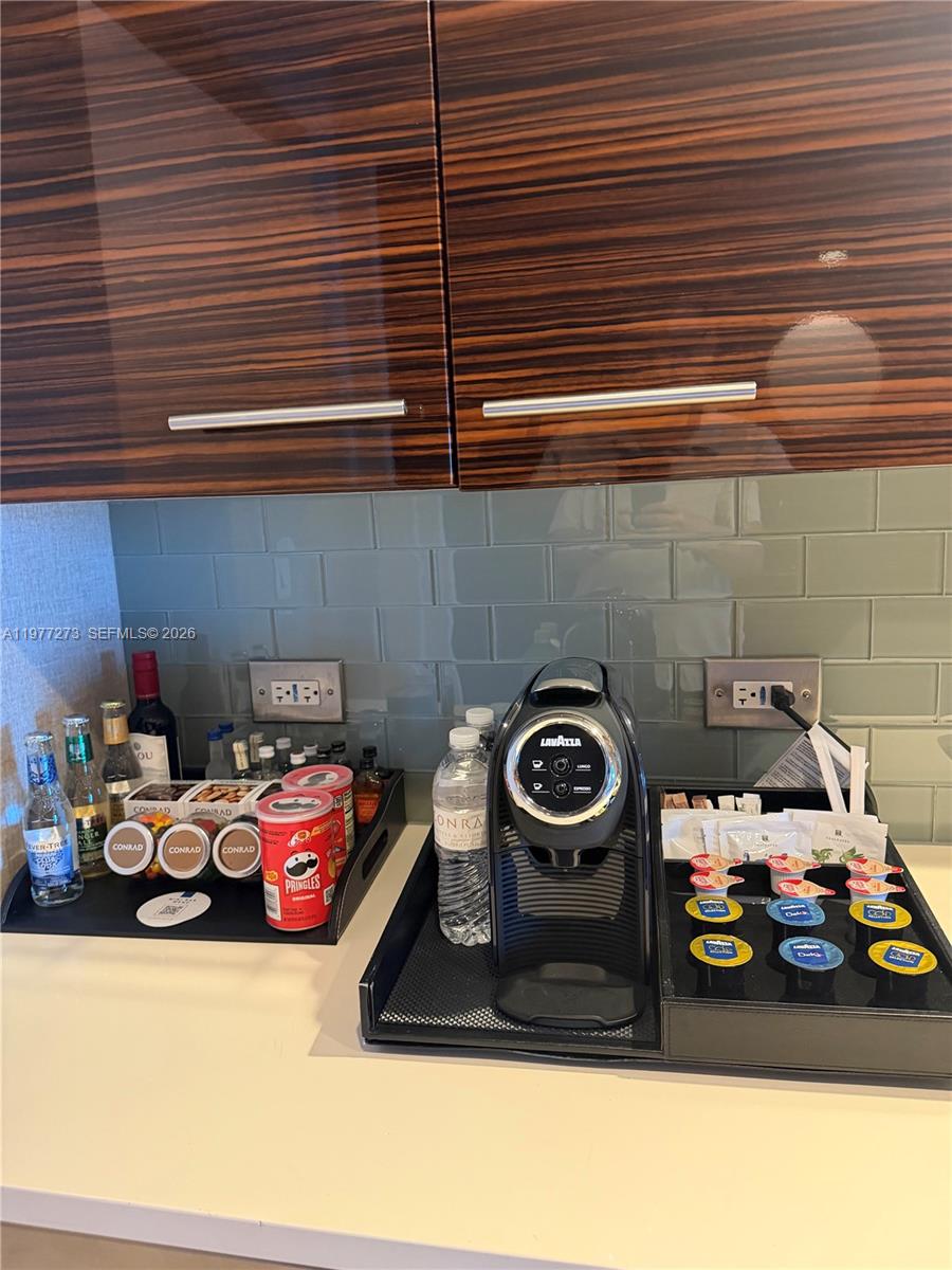 551 N Fort Lauderdale Bch Blvd #R1810 Fort Lauderdale, FL 33304