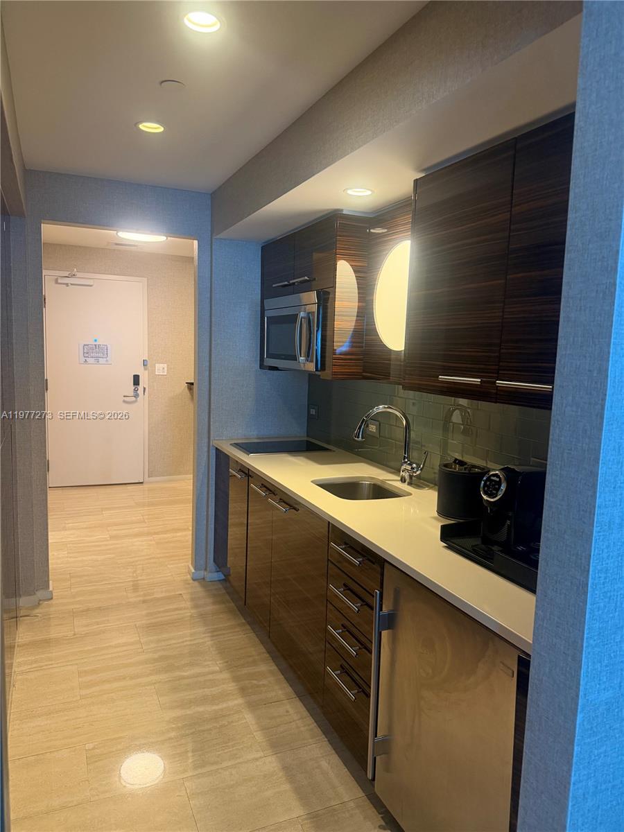 551 N Fort Lauderdale Bch Blvd #R1810 Fort Lauderdale, FL 33304