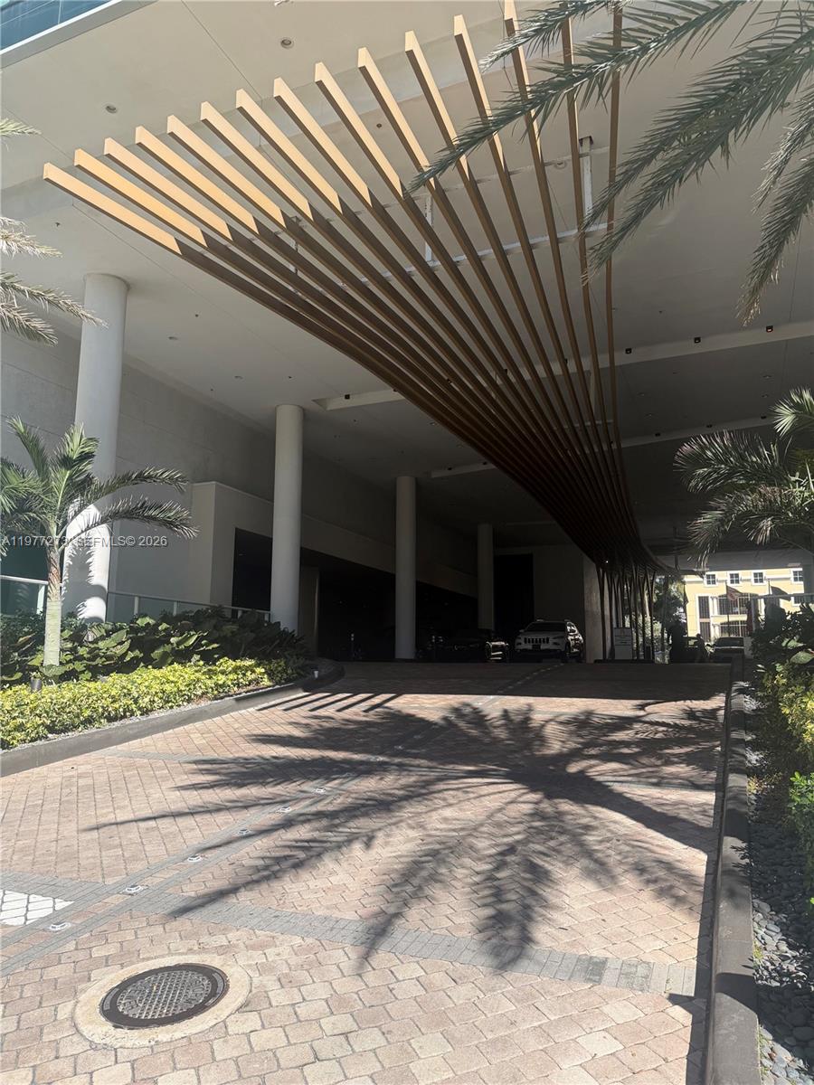 551 N Fort Lauderdale Bch Blvd #R1810 Fort Lauderdale, FL 33304