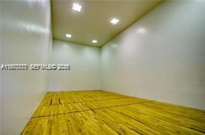 5555 Collins Ave #15W Miami Beach, FL 33140