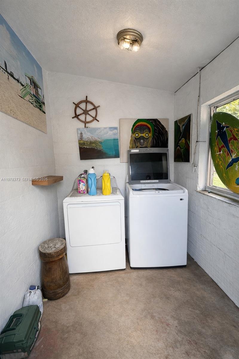 330 NW 23rd Ct Miami, FL 33125