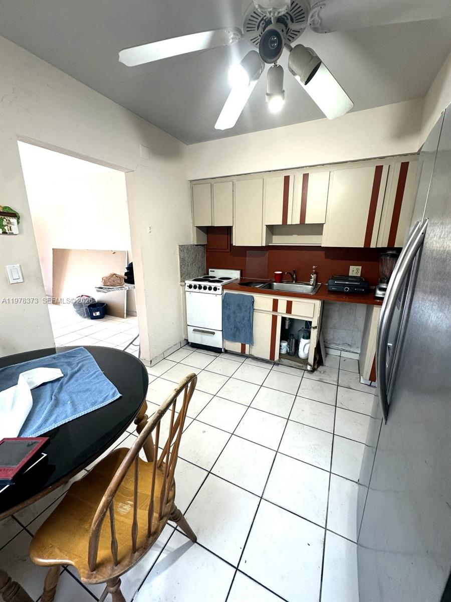 330 NW 23rd Ct Miami, FL 33125