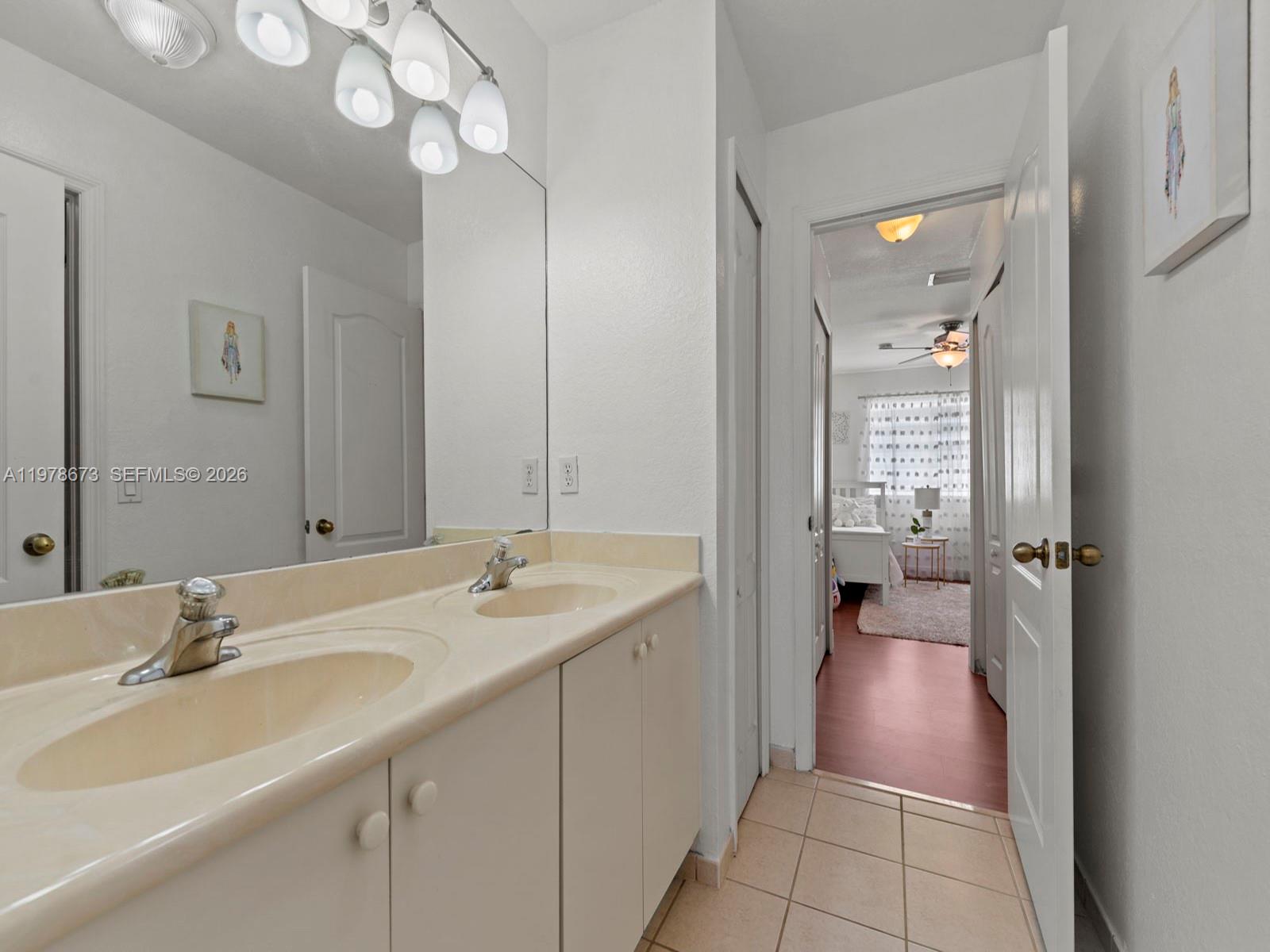 10230 SW 227th St Cutler Bay, FL 33190