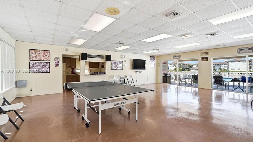 1825 S Ocean Dr #811