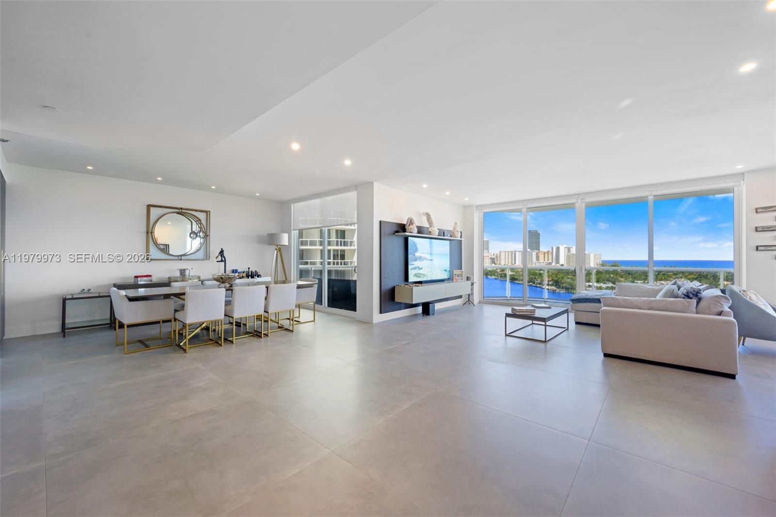 image One Island Place II9