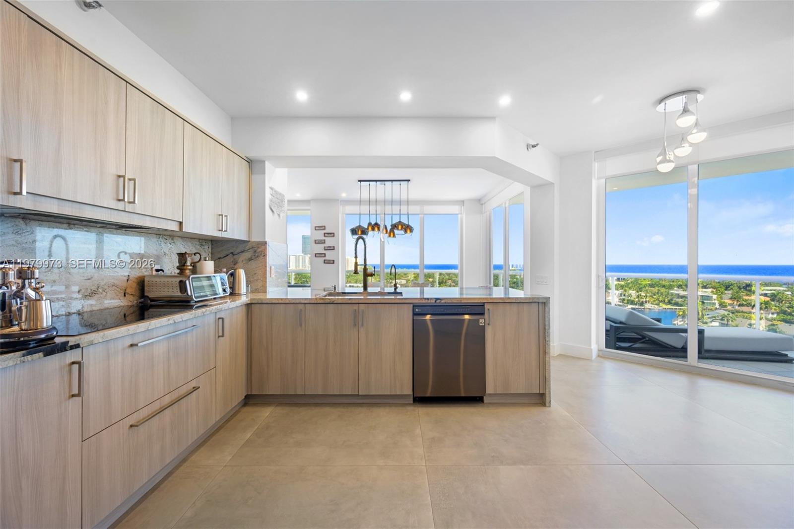 image One Island Place II14