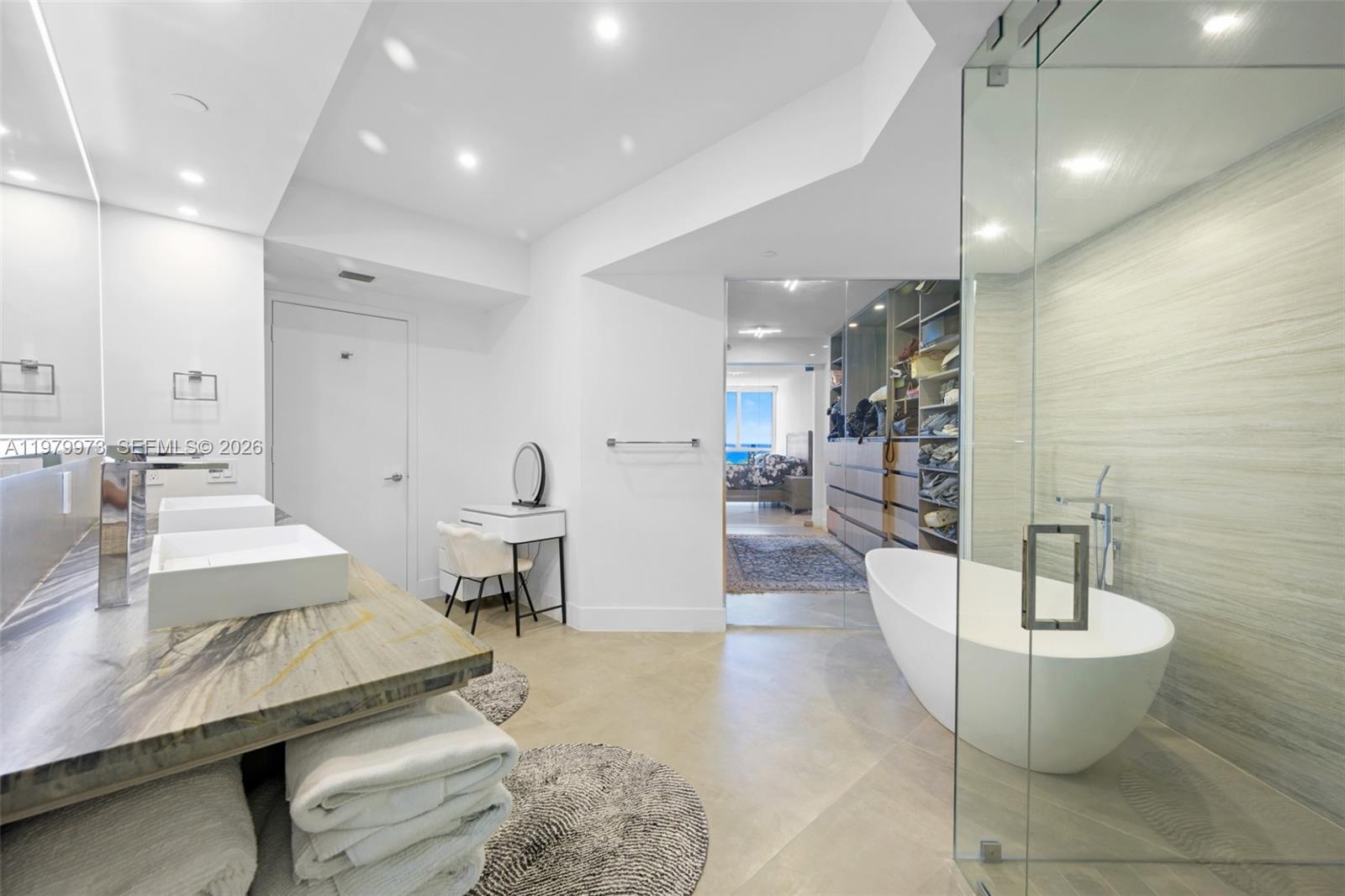 image One Island Place II22