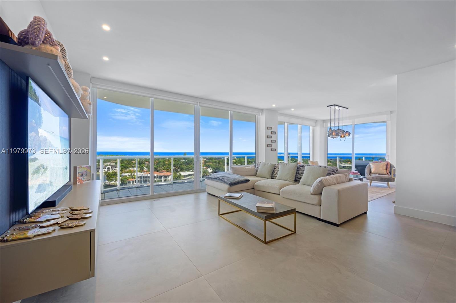 image One Island Place II7