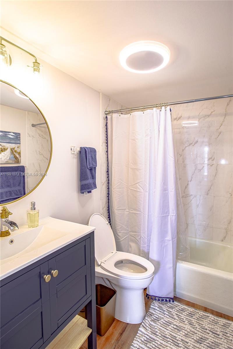 image Commodore Club South25