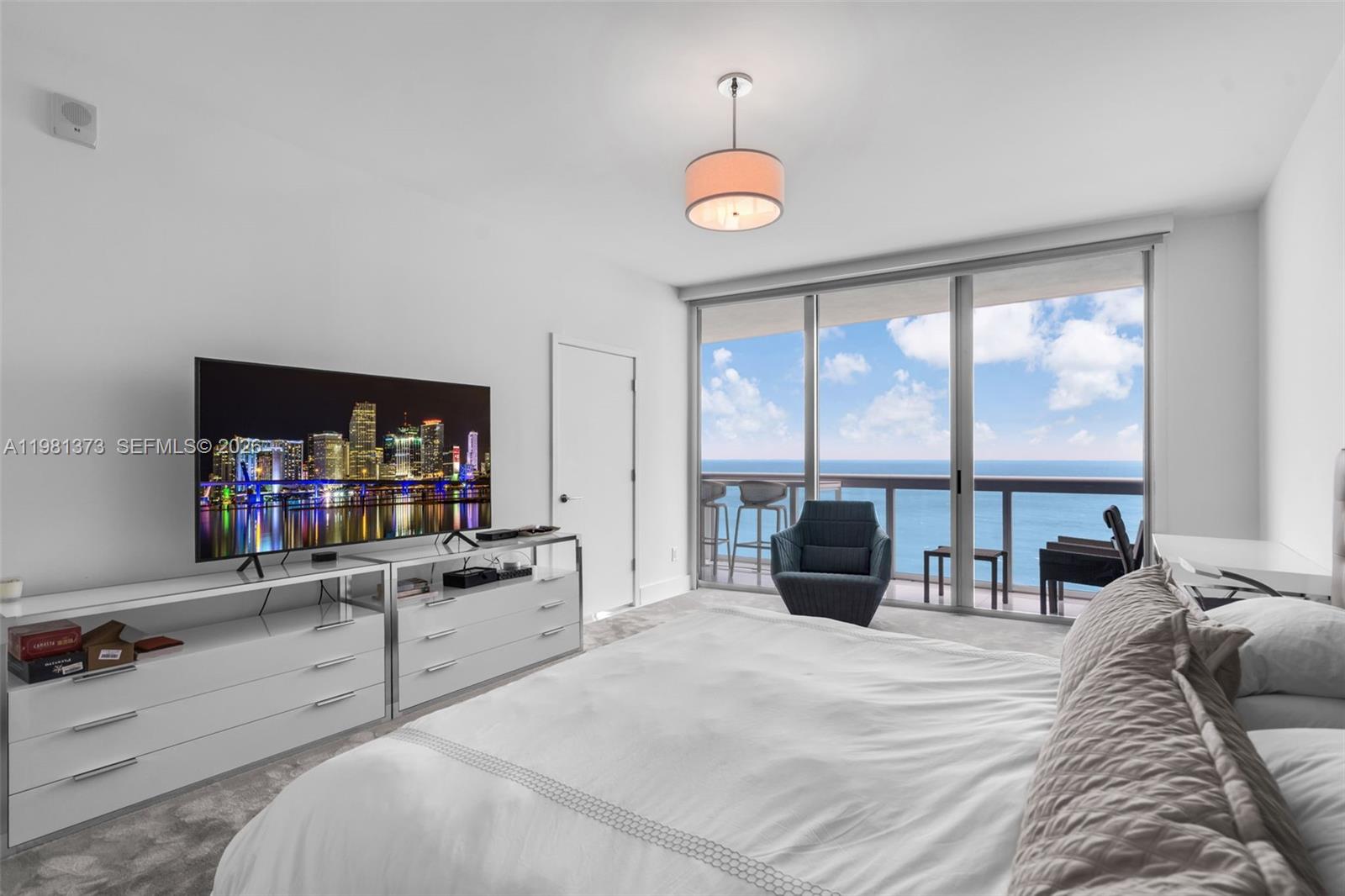 6899 Collins Ave #1602 Miami Beach, FL 33141