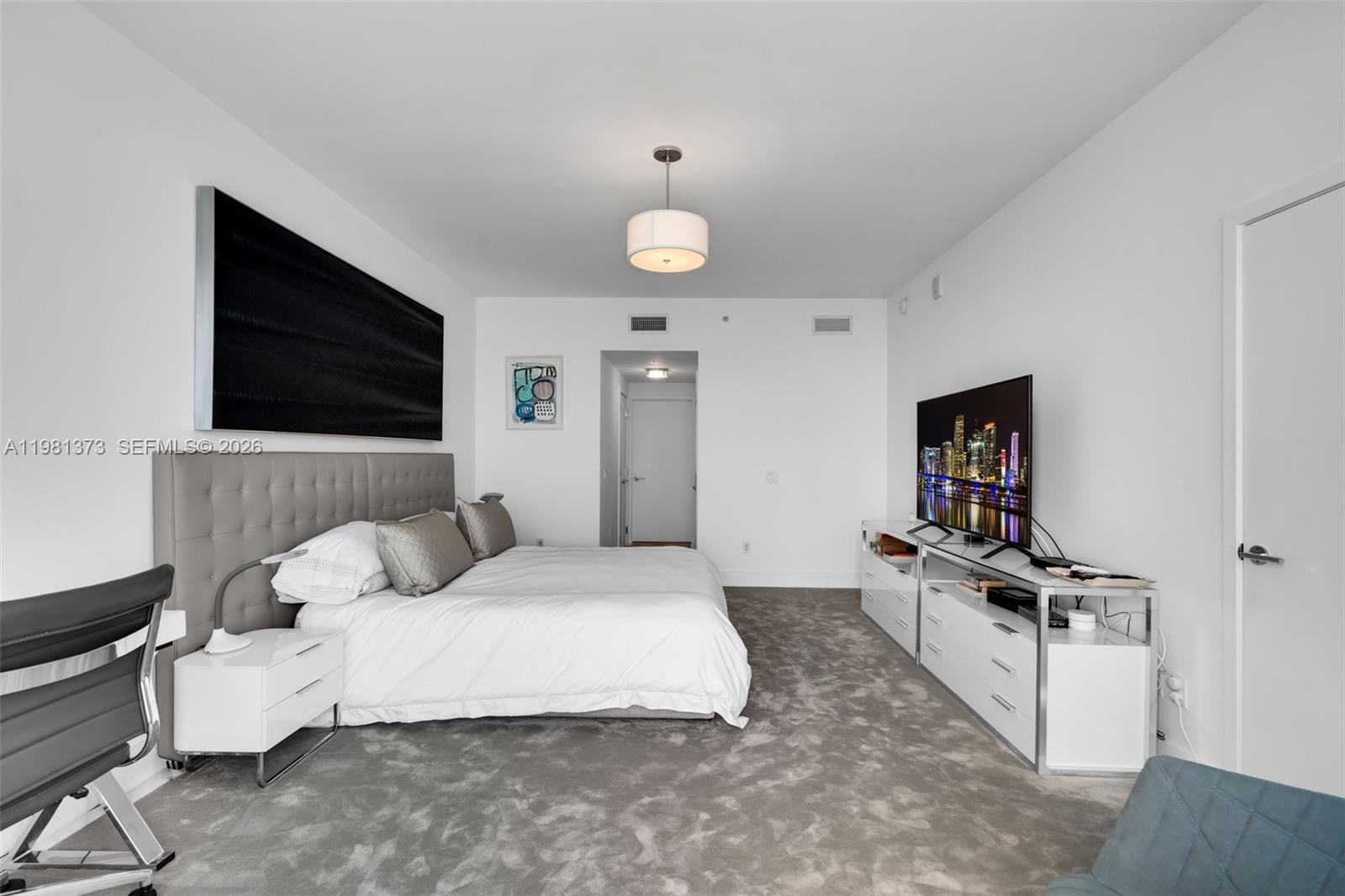 6899 Collins Ave #1602 Miami Beach, FL 33141