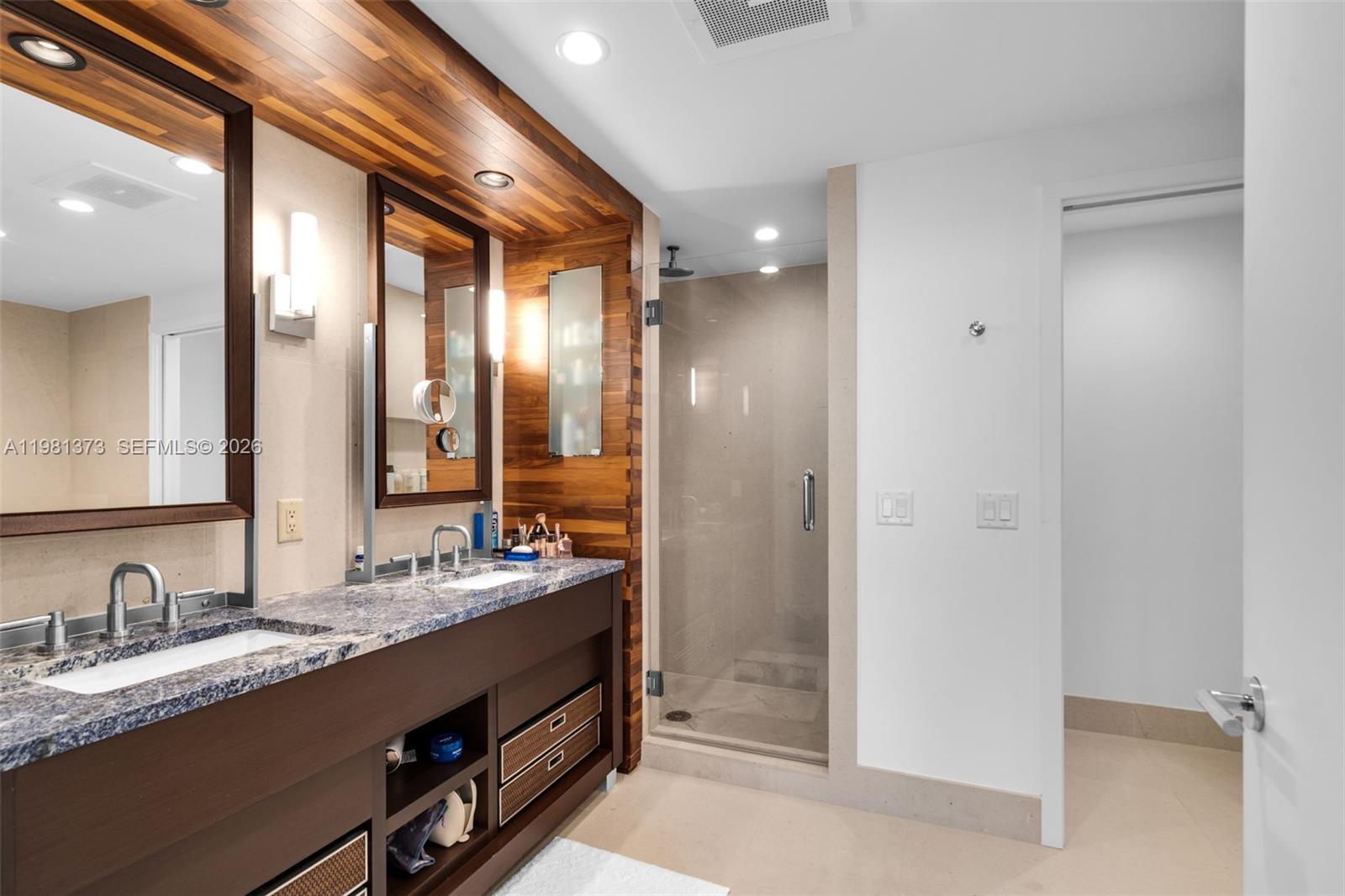 6899 Collins Ave #1602 Miami Beach, FL 33141