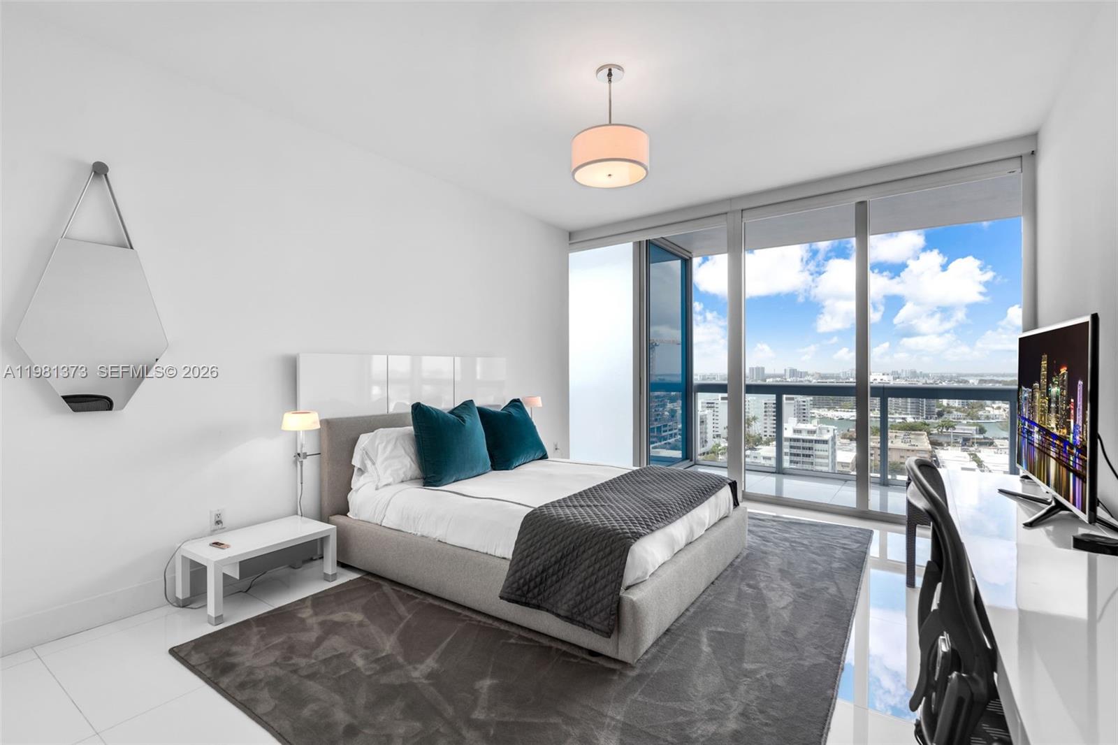 6899 Collins Ave #1602 Miami Beach, FL 33141