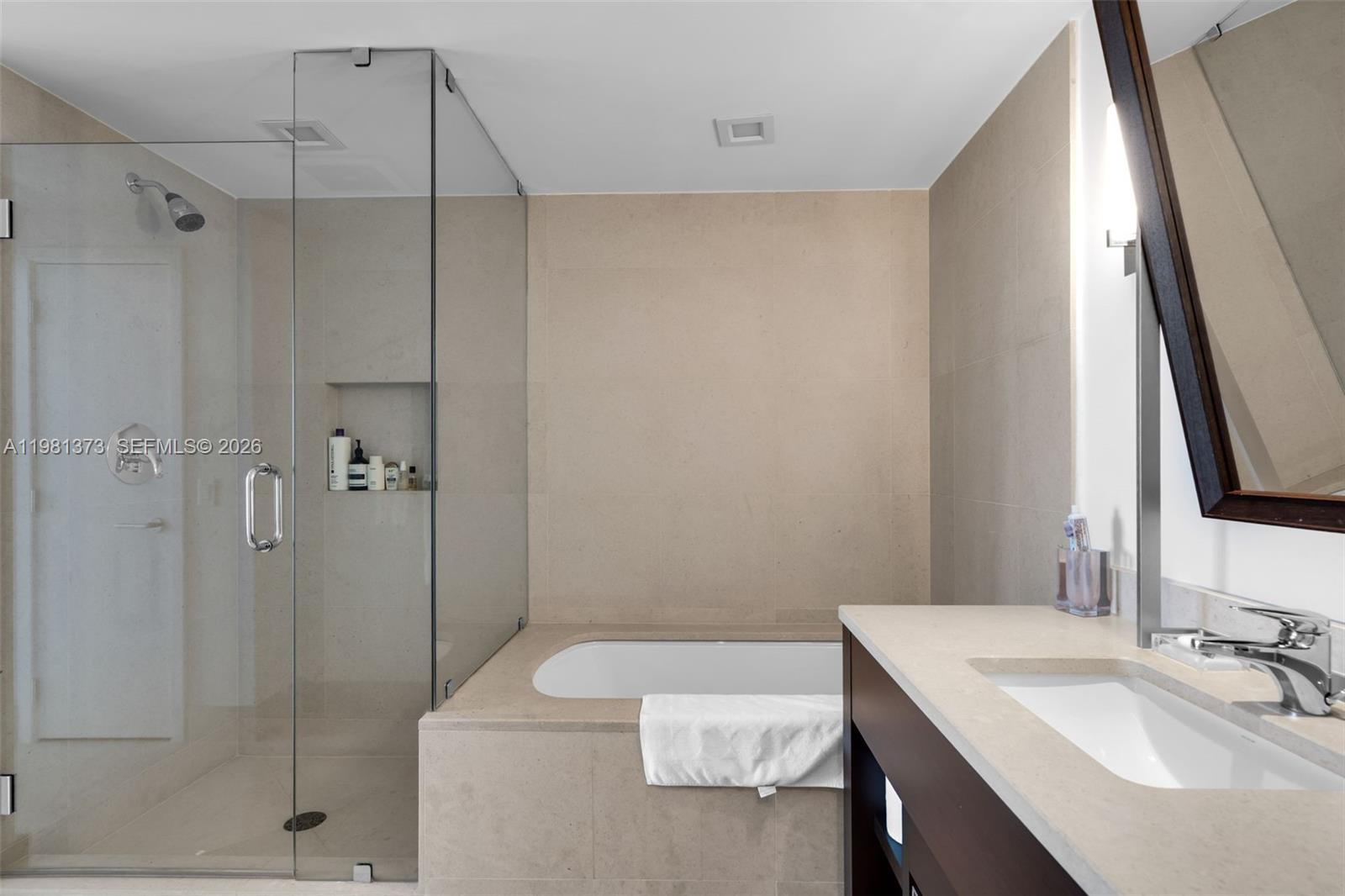 6899 Collins Ave #1602 Miami Beach, FL 33141