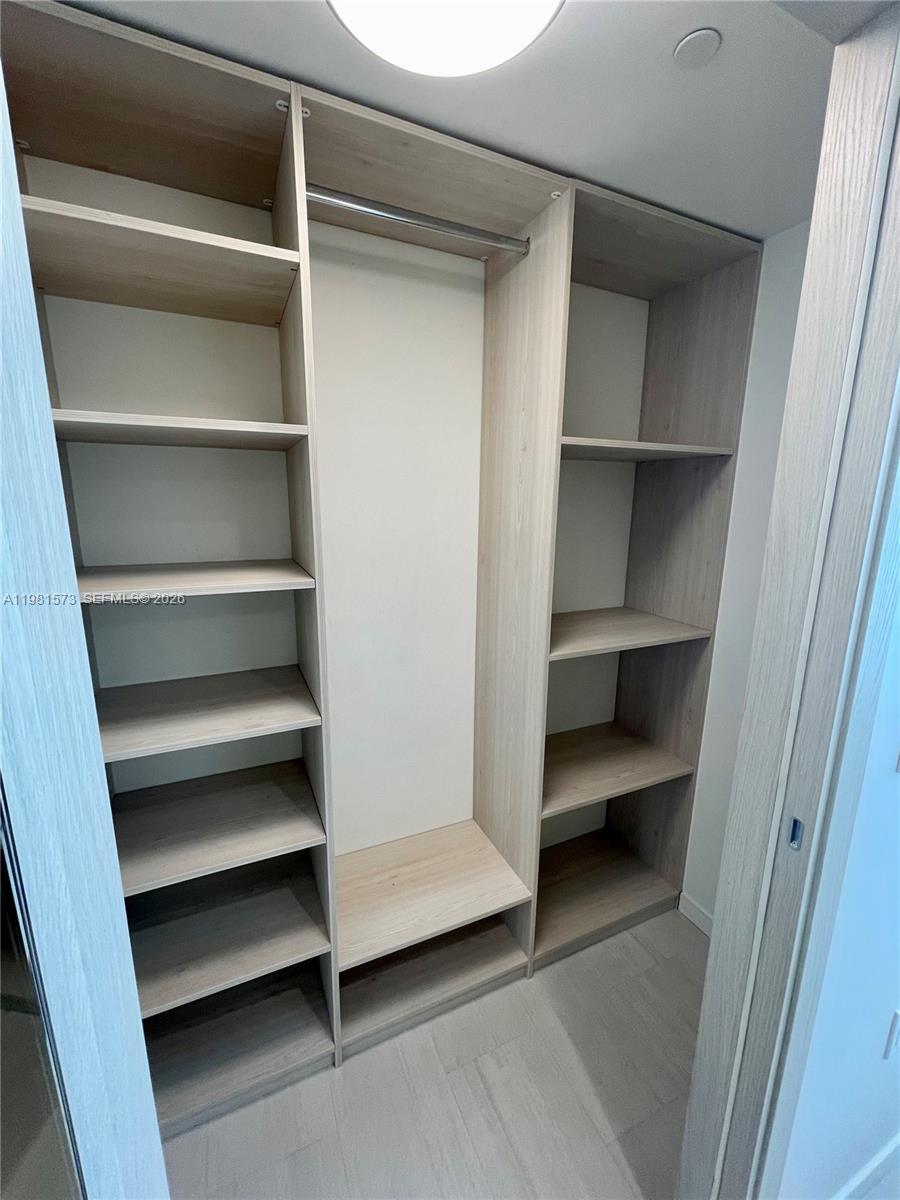 1000 Brickell Plz #4410 Miami, FL 33131