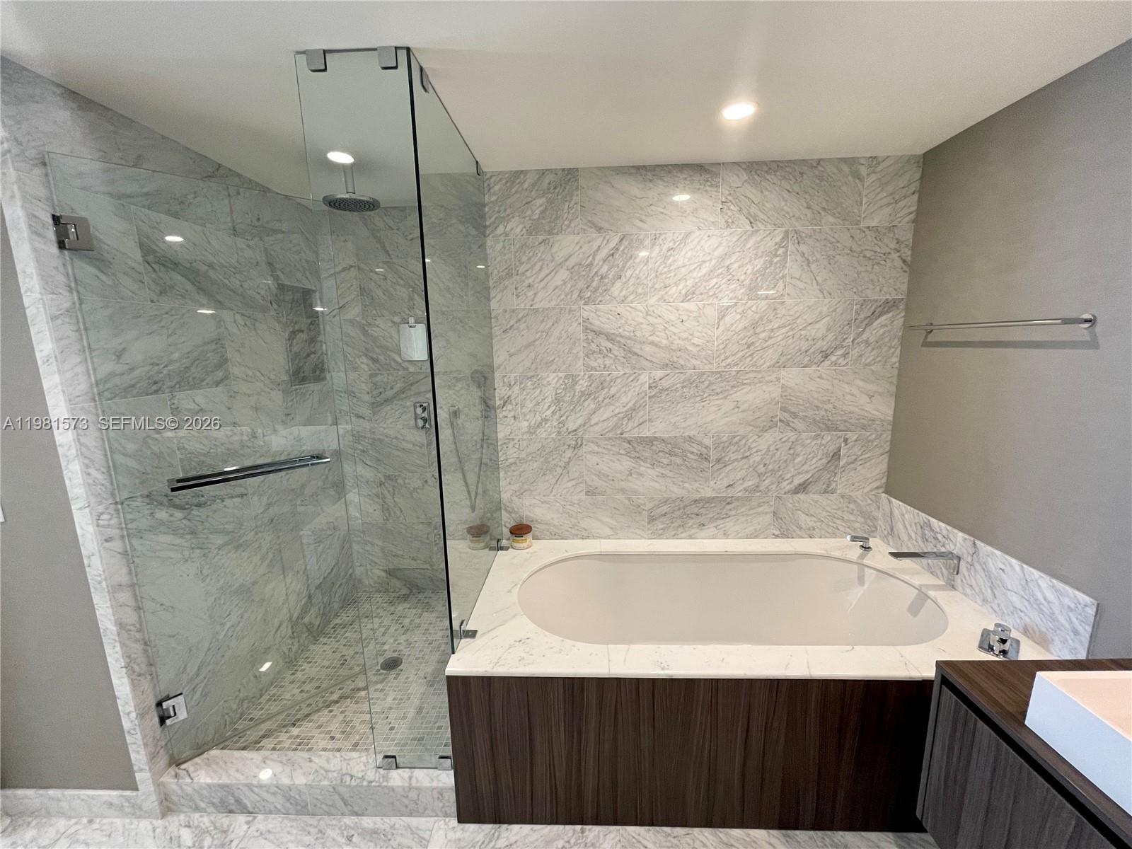 1000 Brickell Plz #4410 Miami, FL 33131