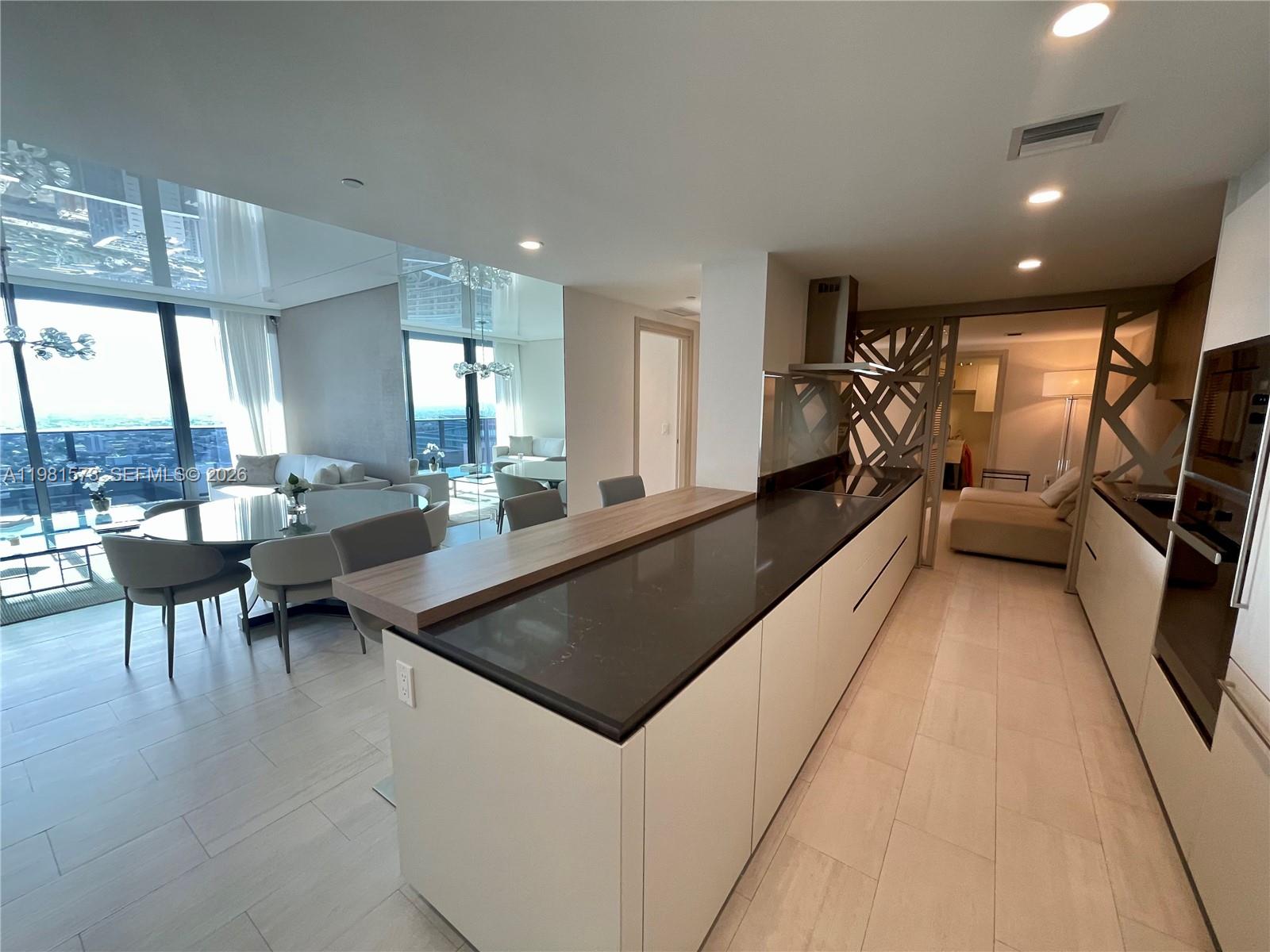 1000 Brickell Plz #4410 Miami, FL 33131