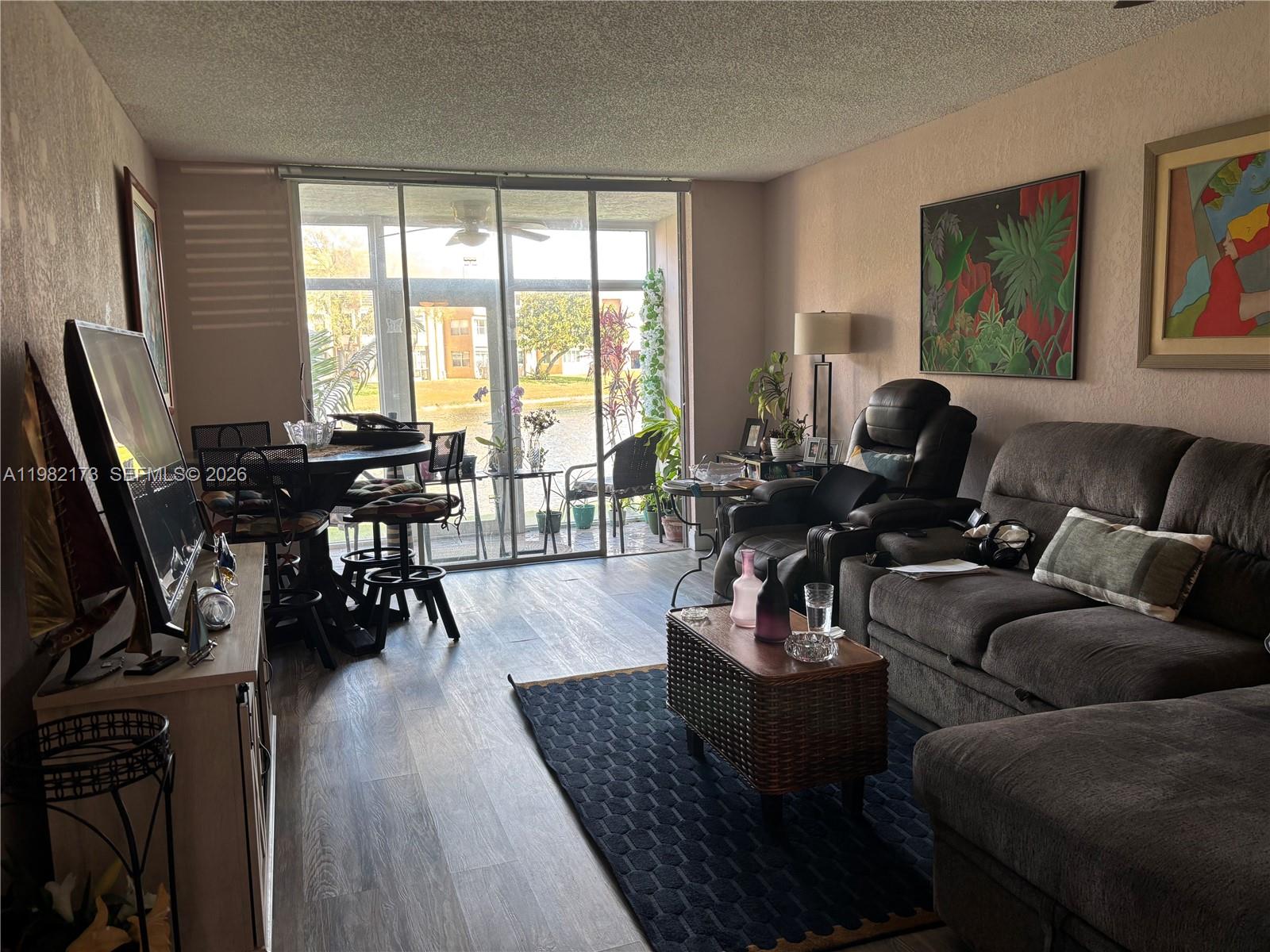 9900 Sunrise Lks Blvd #107 Sunrise, FL 33322