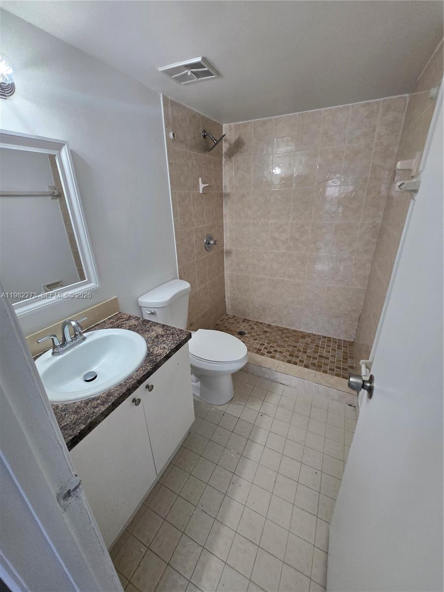 14835 SW 80th St #103-6 Miami, FL 33193