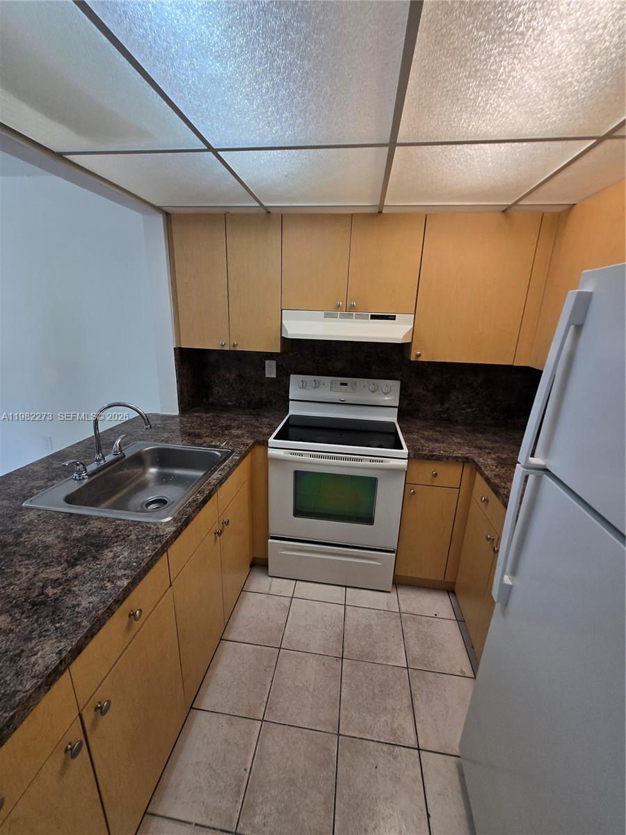 14835 SW 80th St #103-6 Miami, FL 33193