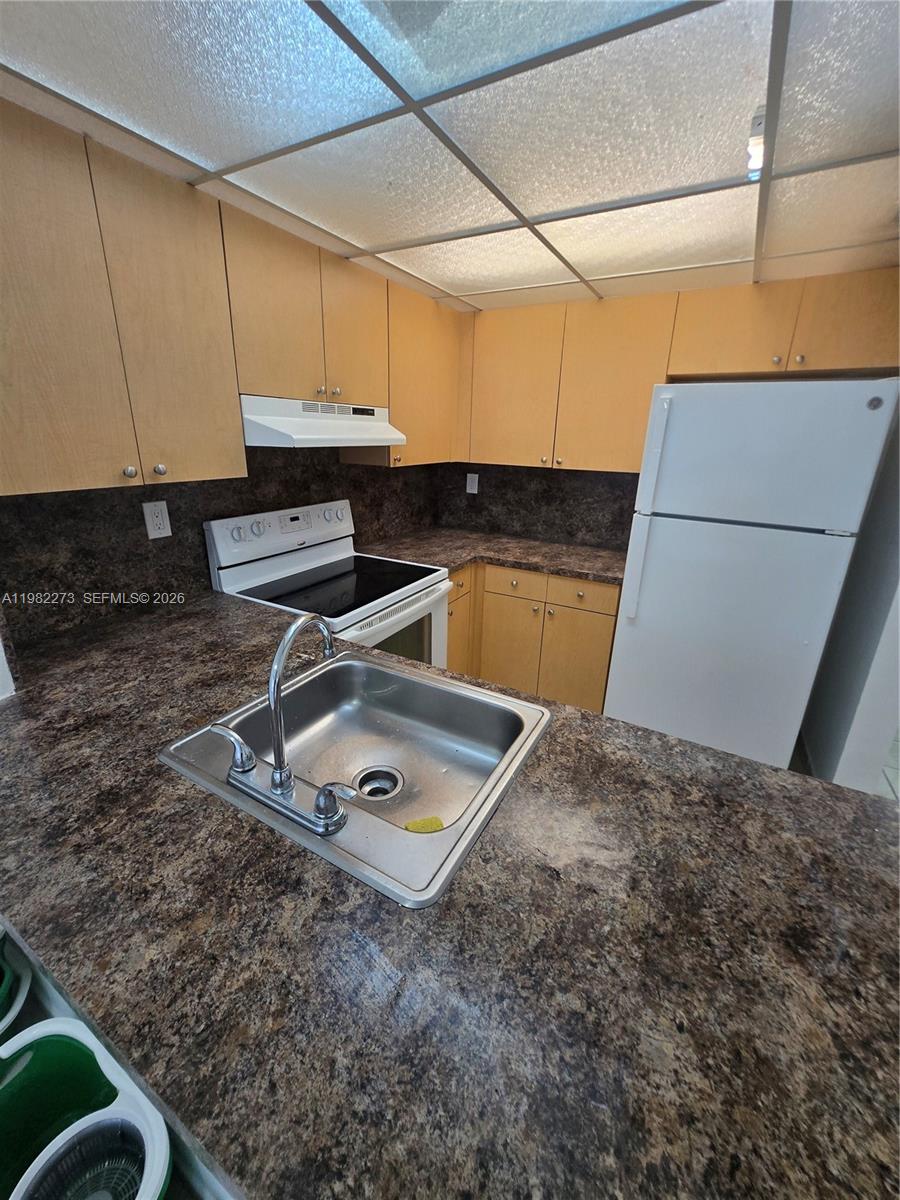 14835 SW 80th St #103-6 Miami, FL 33193