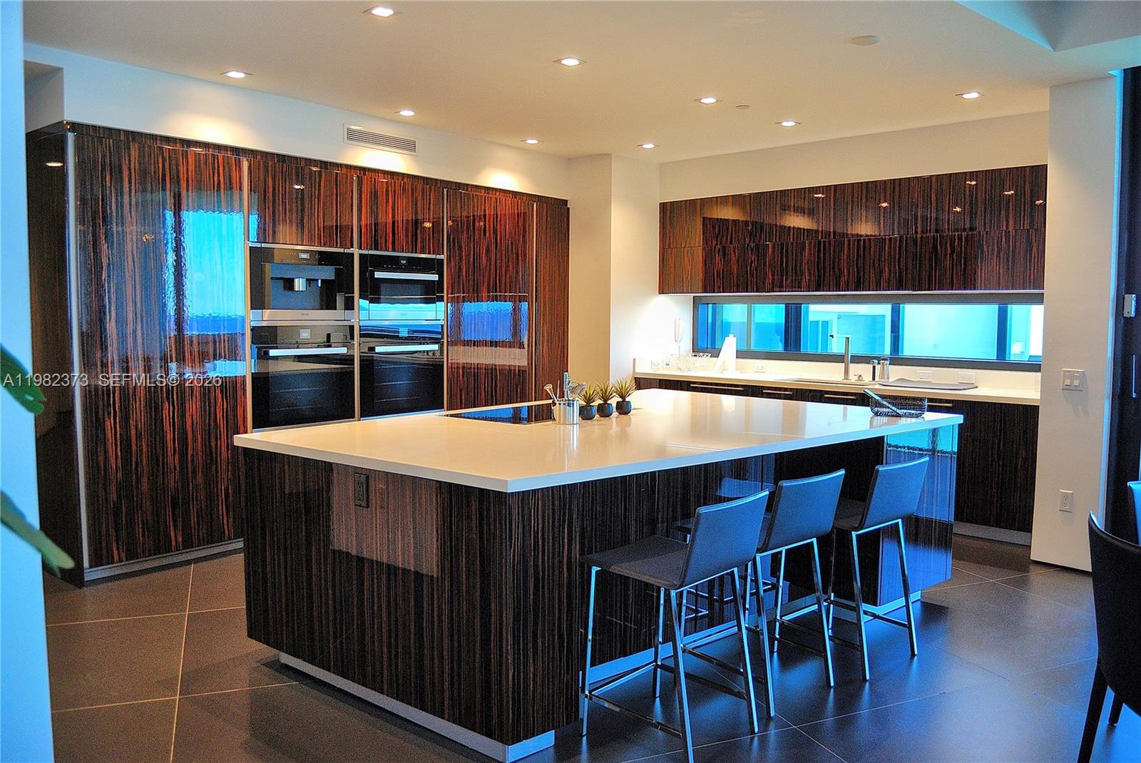 18555 Collins Ave #3005 Sunny Isles Beach, FL 33160