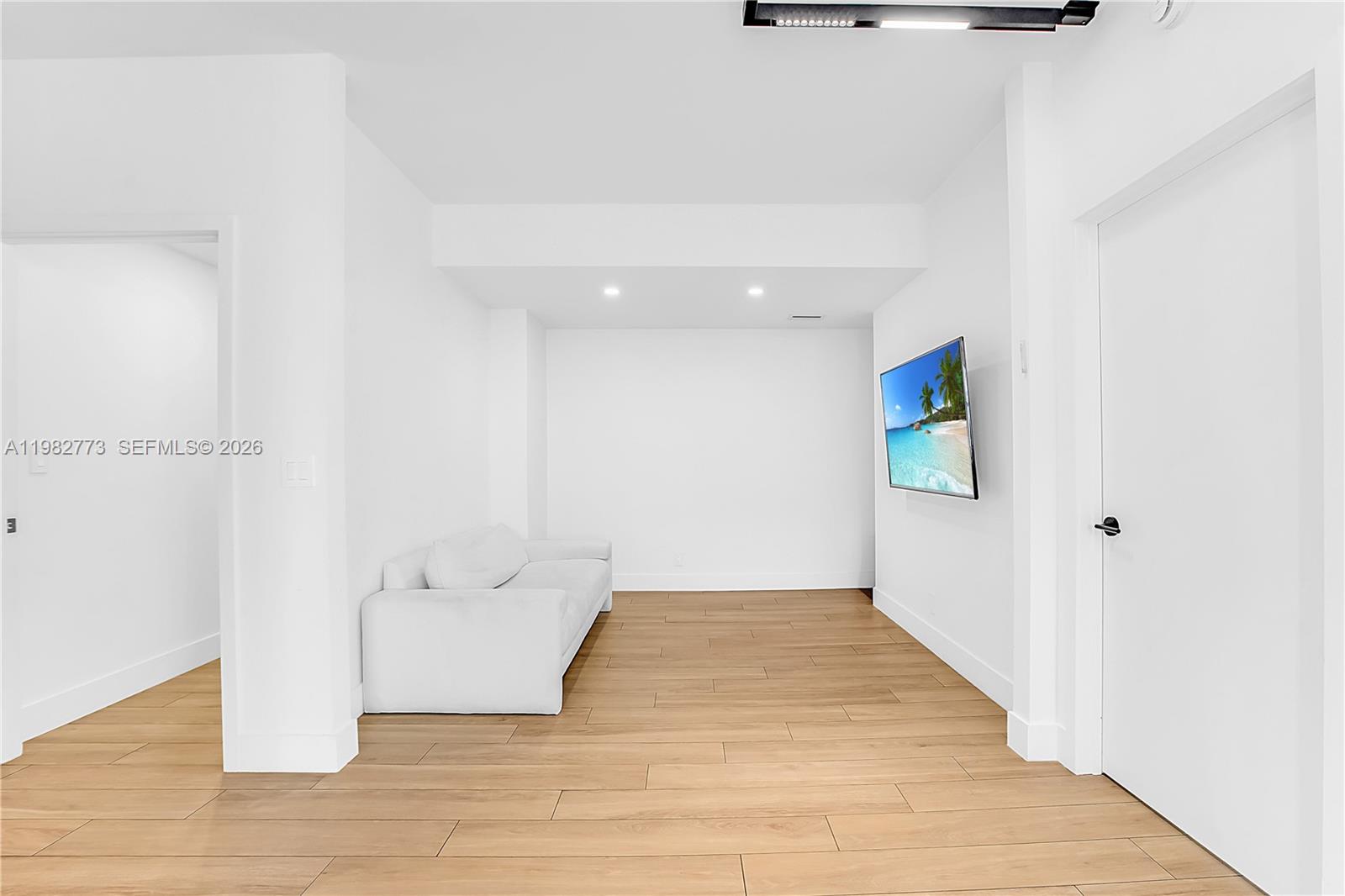 1865 S Ocean Dr #21C Hallandale Beach, FL 33009