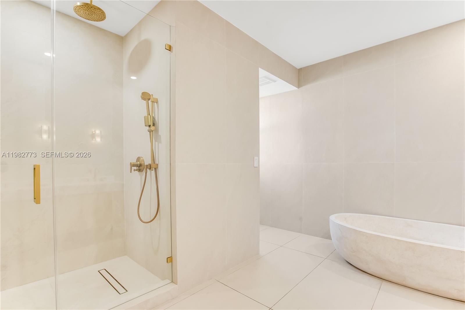 1865 S Ocean Dr #21C Hallandale Beach, FL 33009