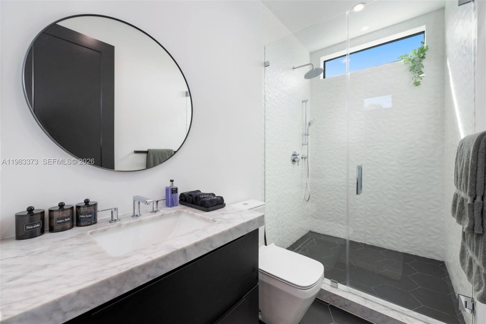 80 NW 45th St Miami, FL 33127