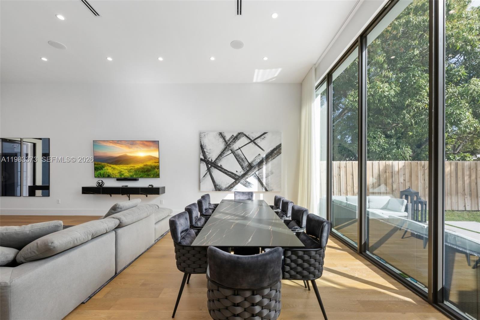 80 NW 45th St Miami, FL 33127