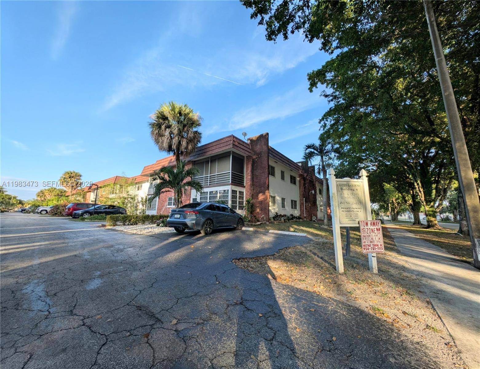 4801 NW 22nd Ct #205 Lauderhill, FL 33313