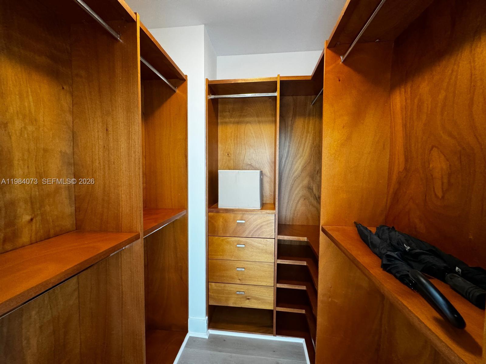 image Blue on the Bay9