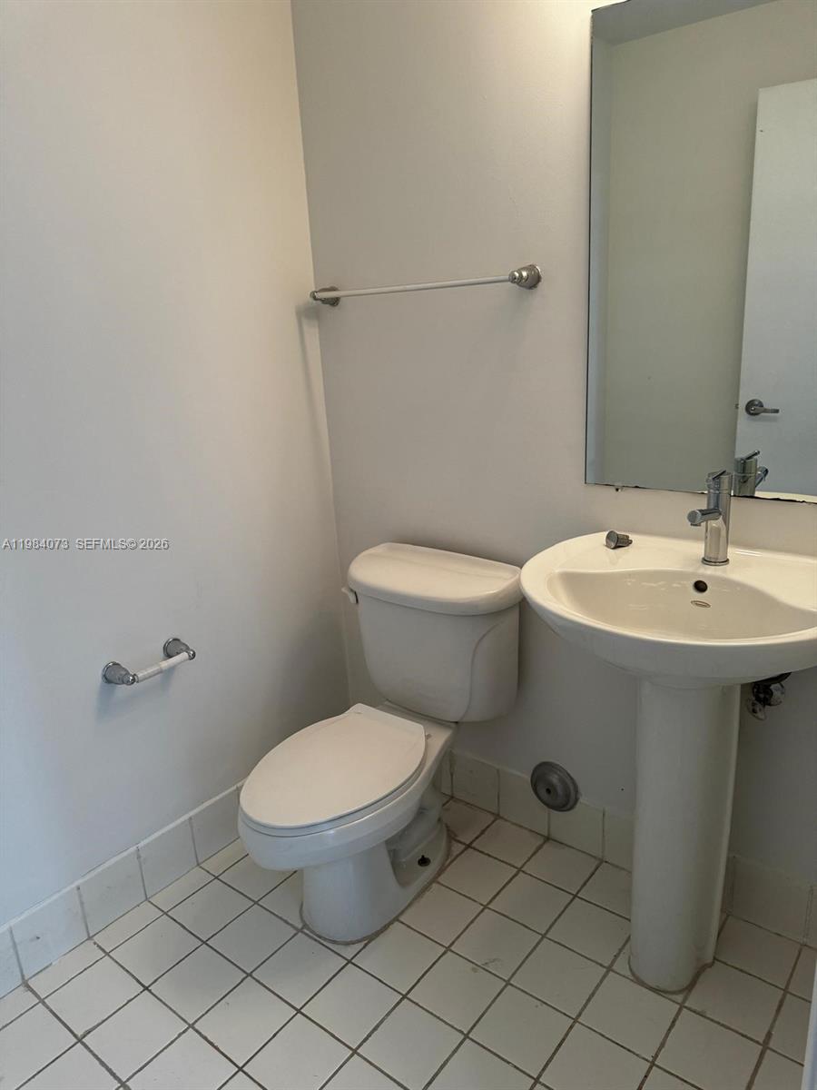 image Blue on the Bay12