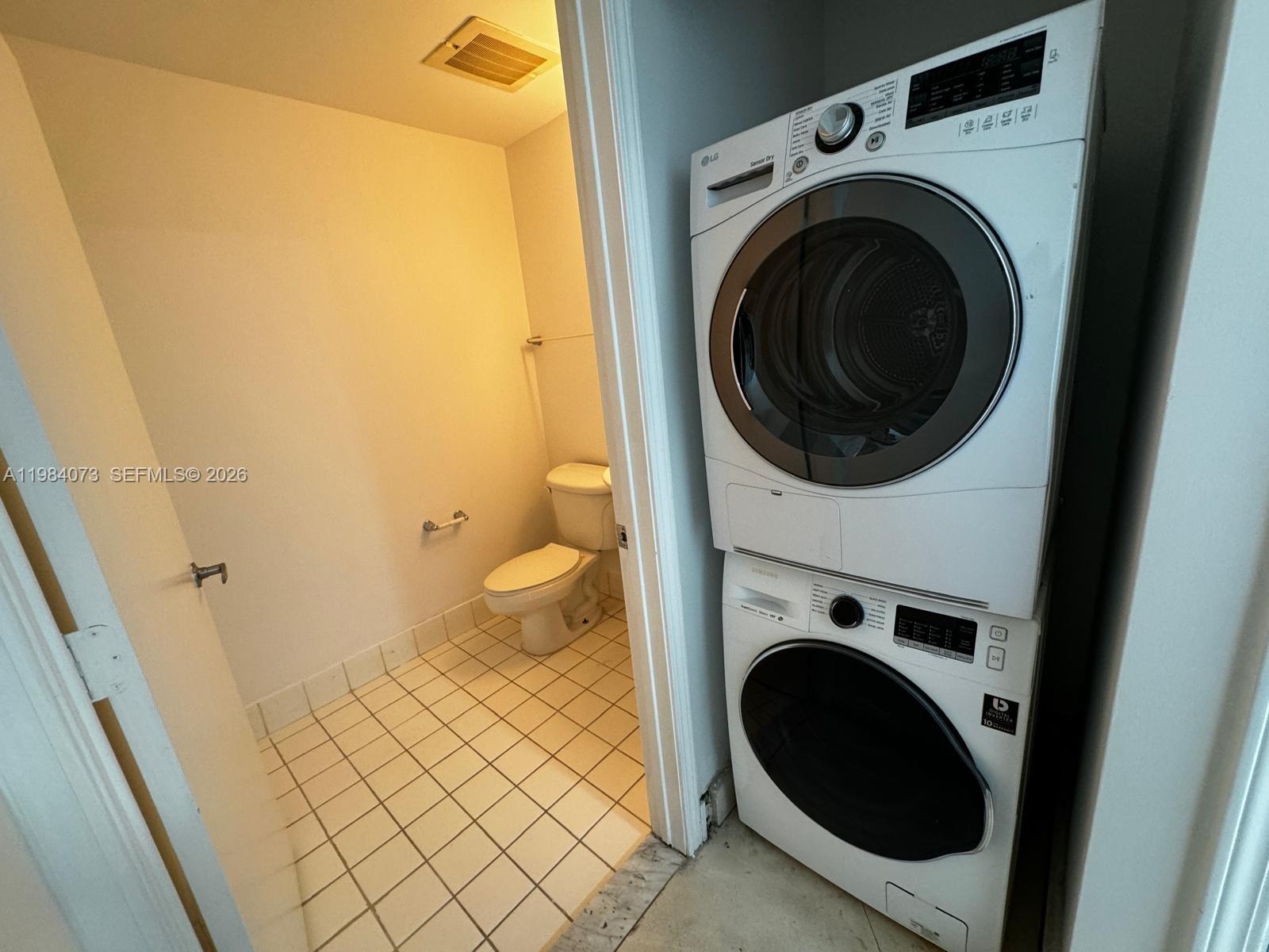 image Blue on the Bay13