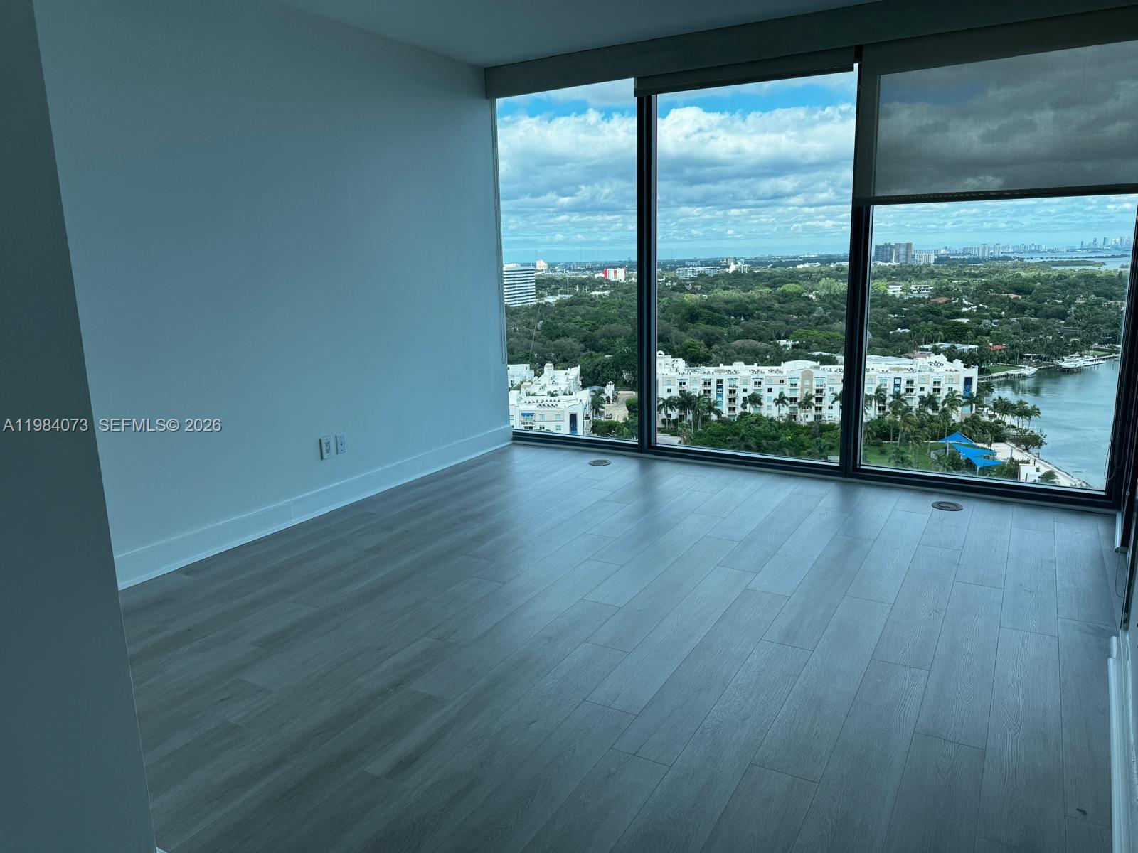 image Blue on the Bay18