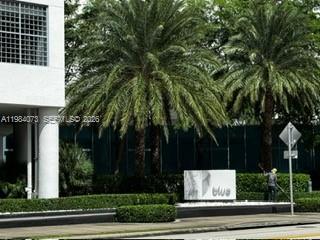 image Blue on the Bay37