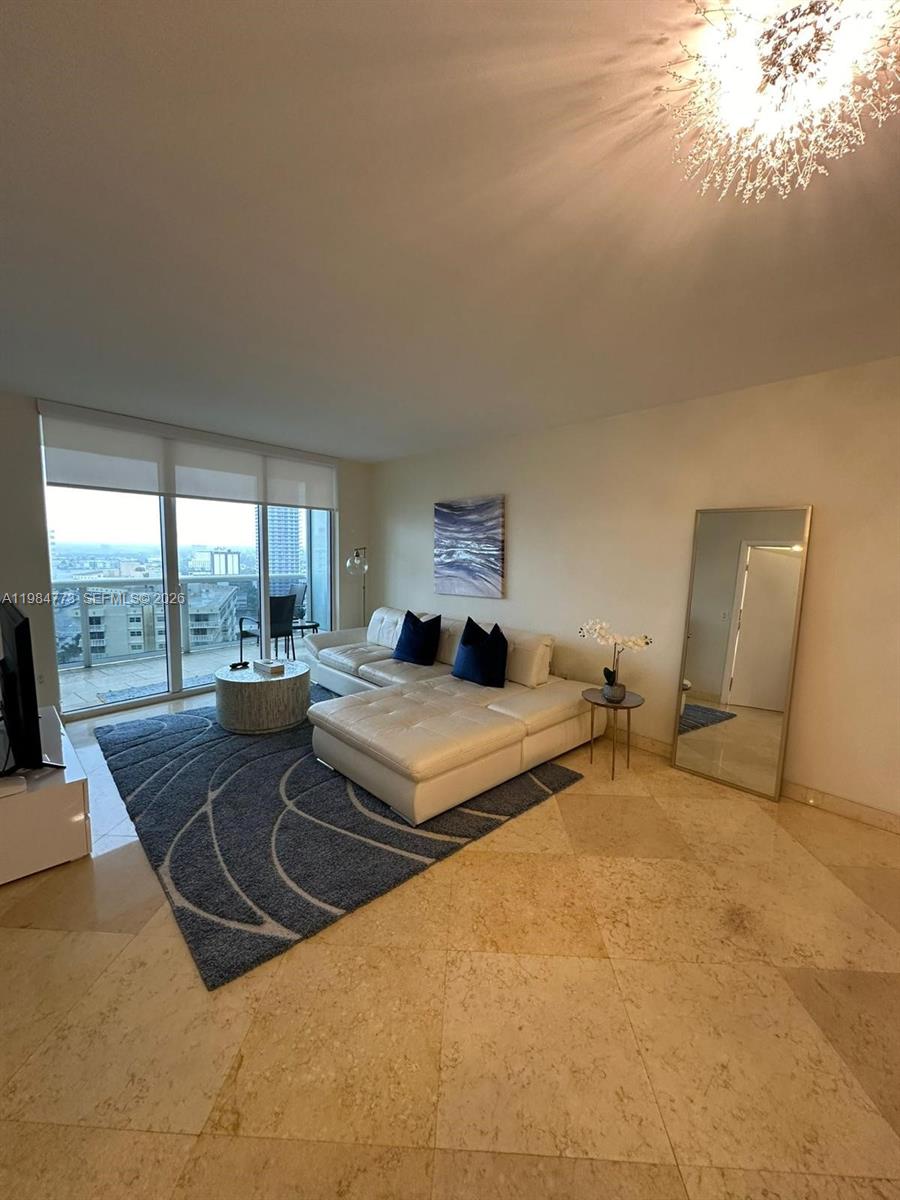 1800 S Ocean Dr #1606 Hallandale Beach, FL 33009