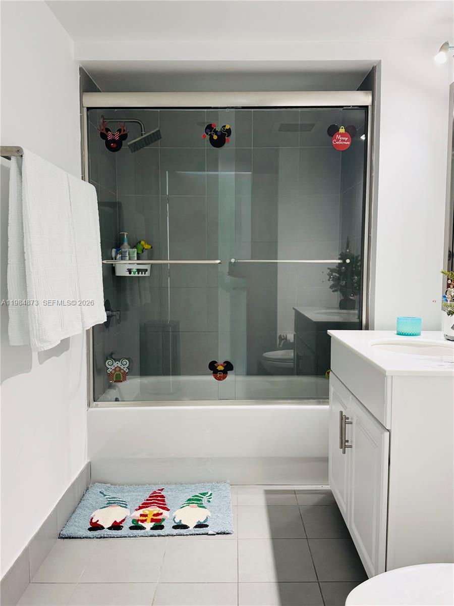 92 SW 3rd St #2112 Miami, FL 33130