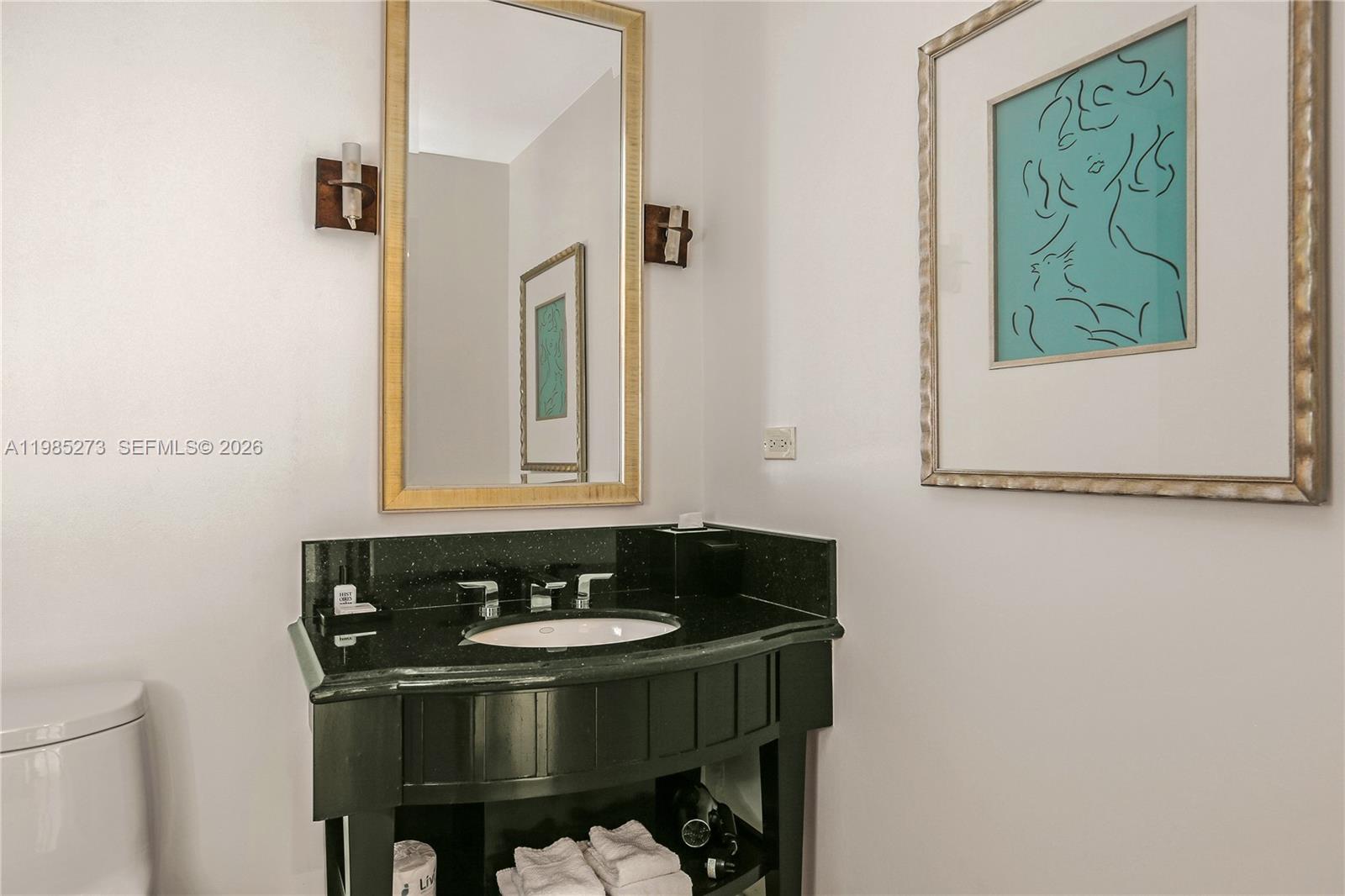 4391 Collins Ave #307 Miami Beach, FL 33140